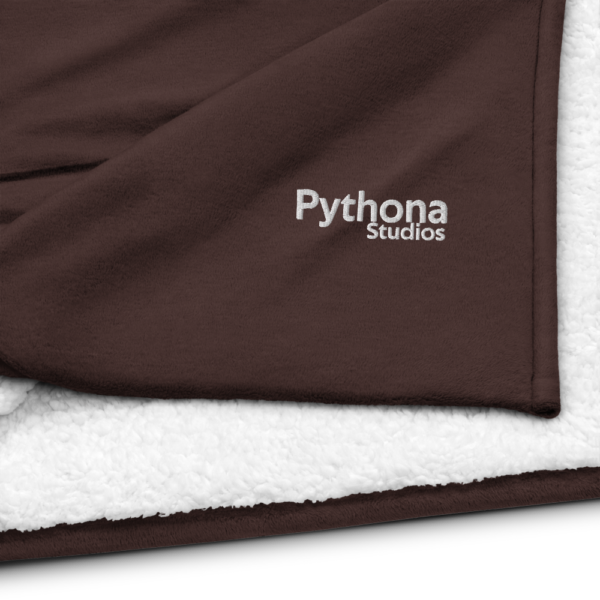 Pythona Studios Sherpa blanket - Image 3